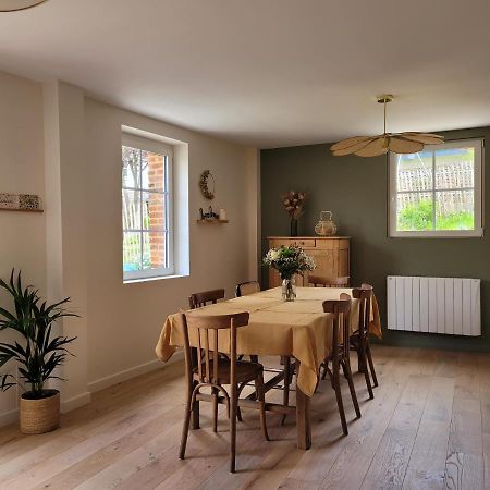 Les Fabulettes Bed & Breakfast Auffay Екстериор снимка